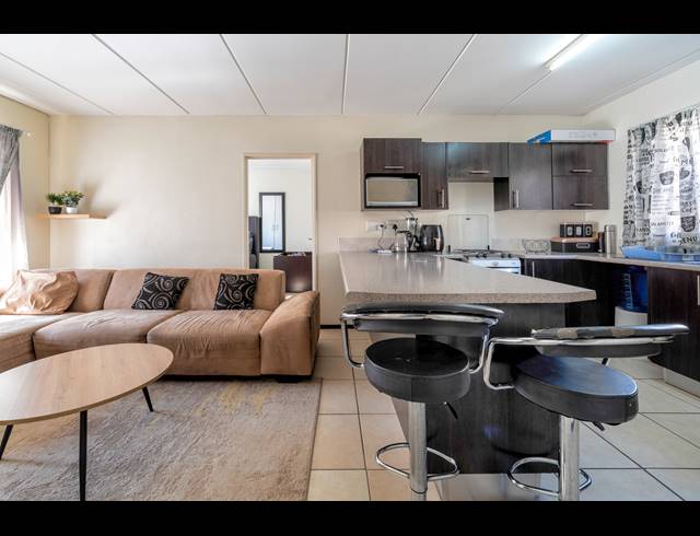 2 BEDROOM APARTMENT FOR SALE IN HONEYPARK